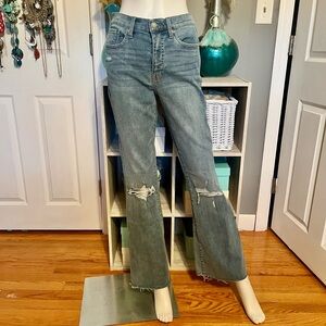 Lucky Brand Wide Flare Distressed Knee Women Jeans. No tags but never worn